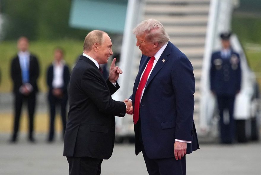 trump-e-putin-concordam-em-trocas-de-terras-durante-reuniao-no-alasca