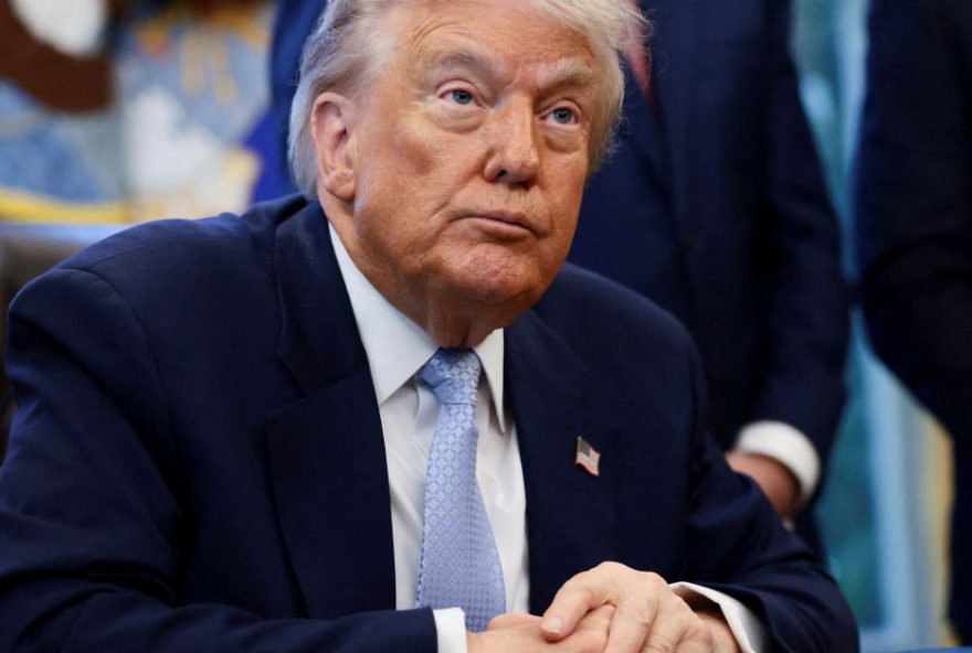 trump3A-russia-cede-em-plano-de-paz-durante-entrevista-a-bordo-do-air-force-one