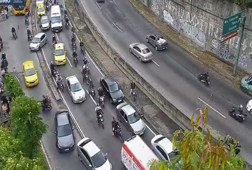 tunel-reboucas-fechado-devido-a-incendio-em-onibus-atualizacoes-e-rotas-alternativas-para-evitar-congestionamento-medidas-de-seguranca-e-precaucoes-em-casos-de-incendio-em-tuneis tunel-reboucas-fechado-devido-a-incendio-em-onibus-atualizacoes-e-rotas-alternativas-para-evitar-congestionamento-medidas-de-seguranca-e-precaucoes-em-casos-de-incendio-em-tuneis