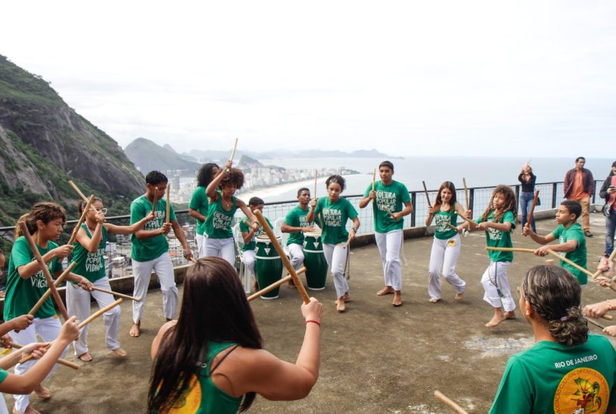 turismo-de-favela-no-rio-de-janeiro3A-casa-voz-vidigal-une-guias-locais-e-embratur-em-busca-de-reconhecimento-e-visibilidade