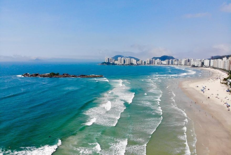 turista-de-19-anos-desaparece-no-mar-ao-tentar-nadar-ate-ilha-em-guaruja3A-buscas-ainda-em-curso