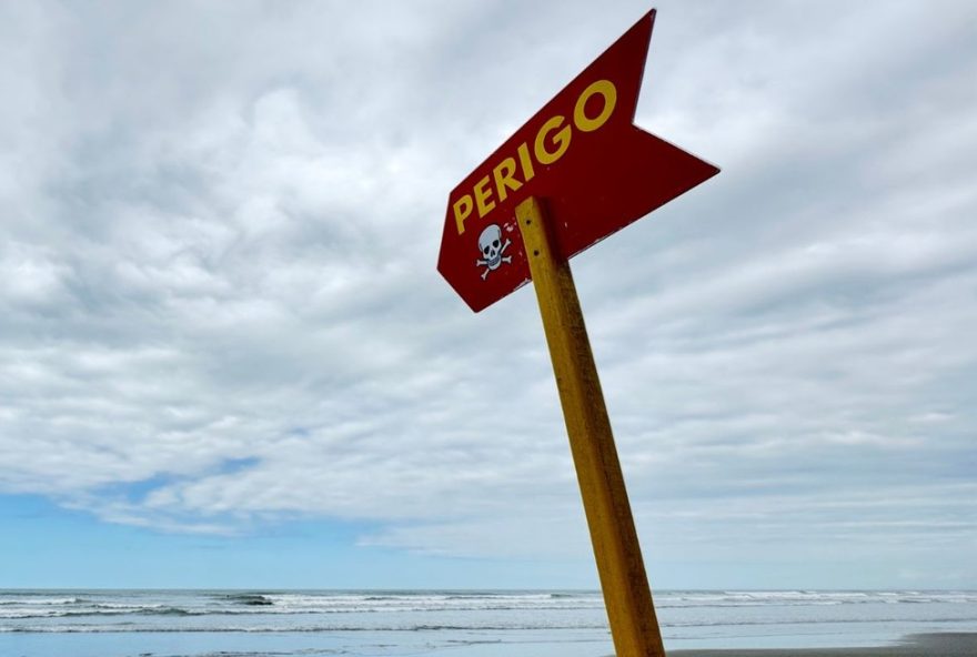 turista-de-25-anos-morre-ao-entrar-em-area-de-perigo-no-mar-em-guaruja-sp turista-de-25-anos-morre-ao-entrar-em-area-de-perigo-no-mar-em-guaruja-sp