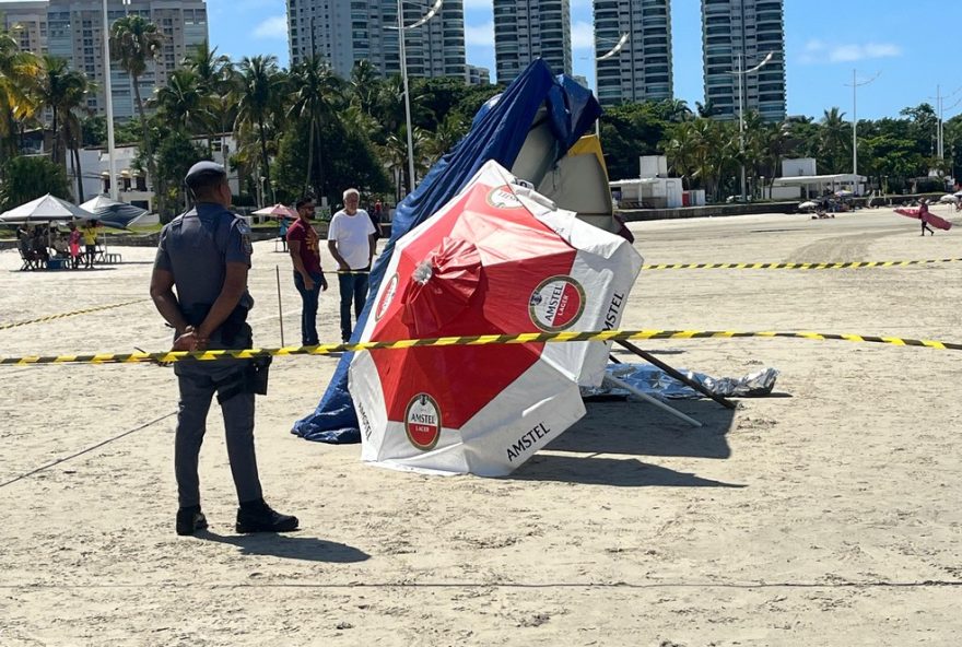 turista-e-assassinado-com-tiro-na-cabeca-na-praia-da-enseada-em-guaruja2C-sp