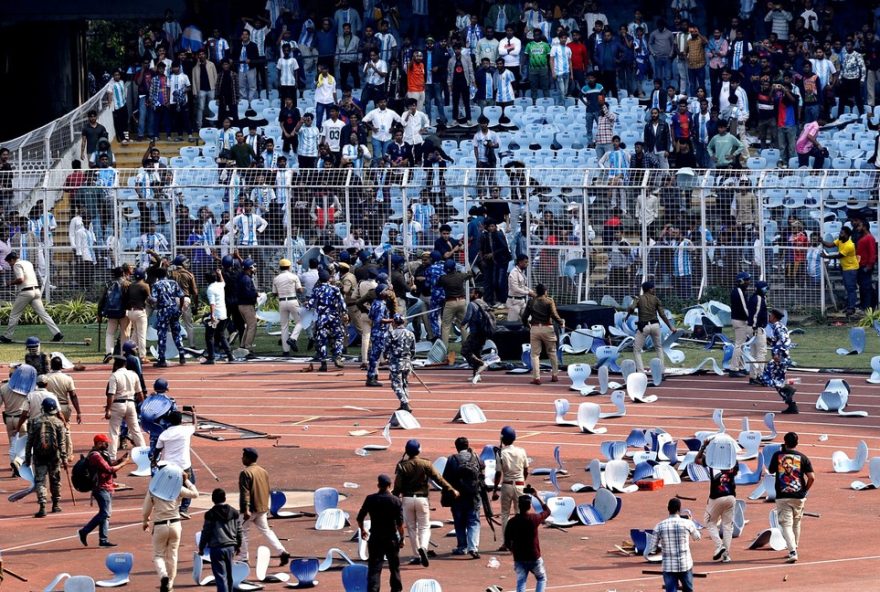 turne-tumultuada-de-messi-na-india-gera-confrontos-e-detencoes turne-tumultuada-de-messi-na-india-gera-confrontos-e-detencoes