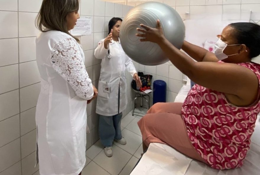 unijorge-oferece-sessoes-gratuitas-de-fisioterapia-pos-operatoria-para-pacientes-de-cancer-de-mama