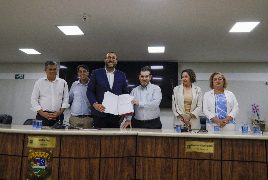 unipiaget-e-prefeitura-de-poa-firmam-parceria-na-saude3A-estagios-e-descontos