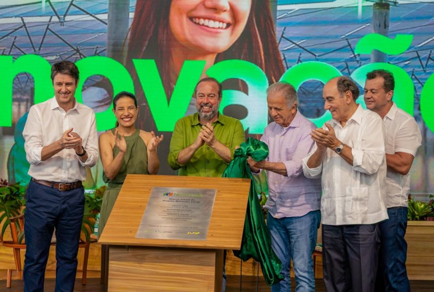 usina-solar-noronha-verde3A-descarbonizacao-em-andamento-ate-2027