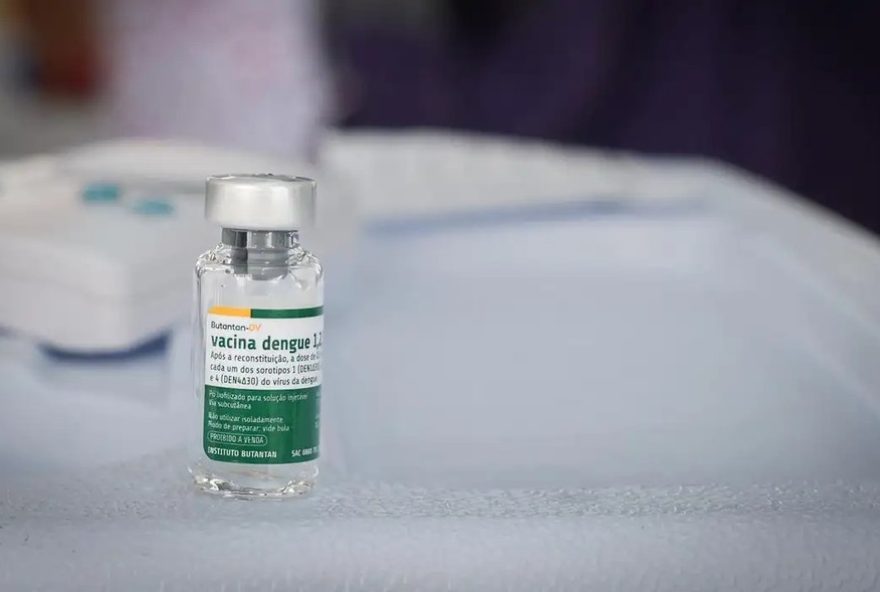 vacina-brasileira-contra-dengue-chega-a-bahia3A-profissionais-da-saude-sao-os-primeiros-beneficiados.-saiba-mais vacina-brasileira-contra-dengue-chega-a-bahia3A-profissionais-da-saude-sao-os-primeiros-beneficiados.-saiba-mais