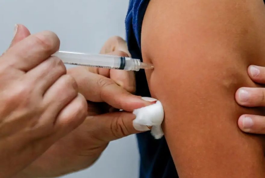 vacinacao-contra-a-dengue-ampliada-no-rio-de-janeiro-para-publico-de-10-a-40-anos