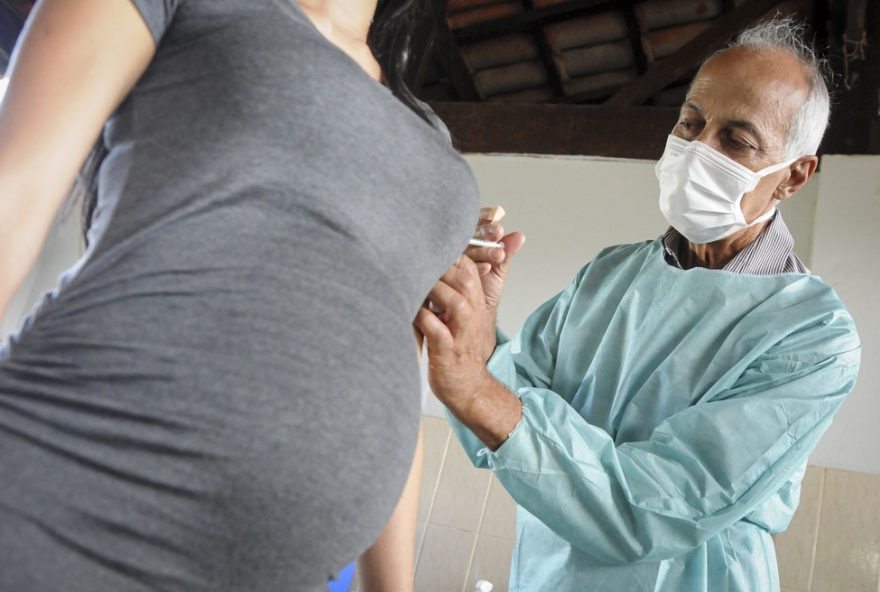 vacinacao-no-df3A-pontos-abertos-ate-312F12.-confira-locais-e-horarios vacinacao-no-df3A-pontos-abertos-ate-312F12.-confira-locais-e-horarios