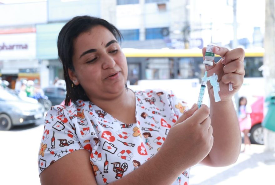 vacinacao-noturna-contra-influenza-e-hpv-em-caruaru3A-dias-e-horarios