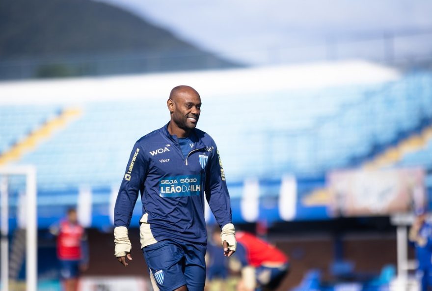 vagner-love-se-despede-do-avai-e-parte-para-novos-desafios-no-futebol-brasileiro