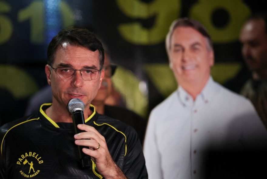 valdemar-costa-neto-afirma-que-flavio-bolsonaro-e-pre-candidato-a-presidencia