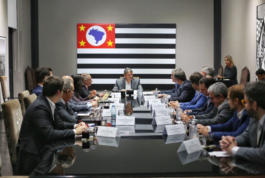 valdemar-costa-neto-defende-tarcisio-contra-criticas-por-nao-visitar-bolsonaro