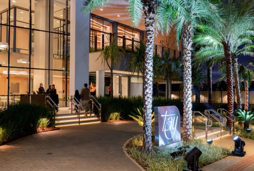 vanguard-entrega-empreendimento-tay-em-londrina3A-resort-urbano-de-sucesso