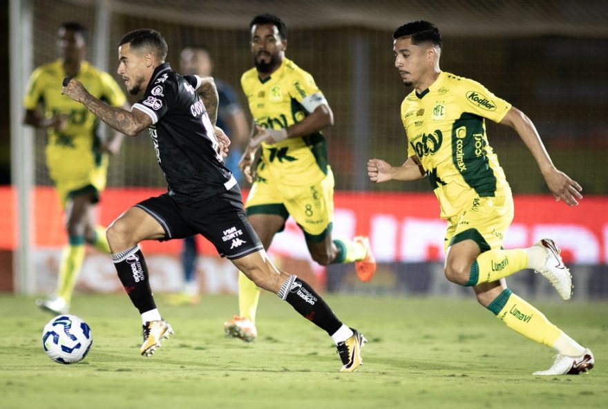 vasco-a-beira-do-rebaixamento3A-confira-analise-de-fernando-diniz