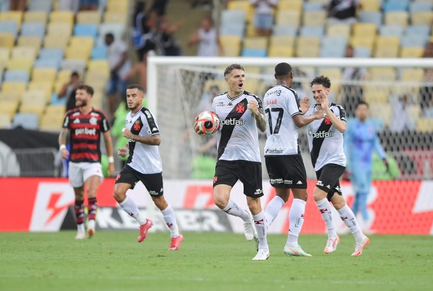 vasco-busca-jogos-treino-e-preparacao-fisica-para-se-adaptar-ao-brasileirao