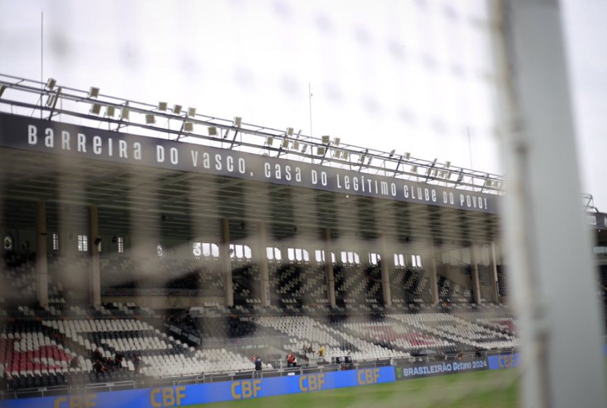 vasco-enfrenta-volta-redonda-em-jogo-treino-antes-do-carioca3A-confira-preparacao-e-possiveis-contratacoes