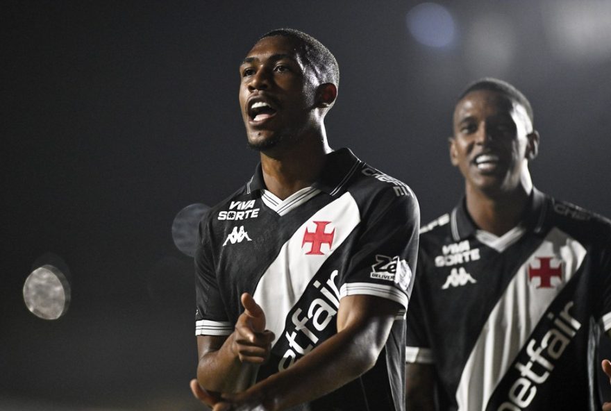 vasco-faz-historia-em-goleada-epica-sobre-internacional3A-5x1-e-vantagem-na-tabela.-confira-os-detalhes