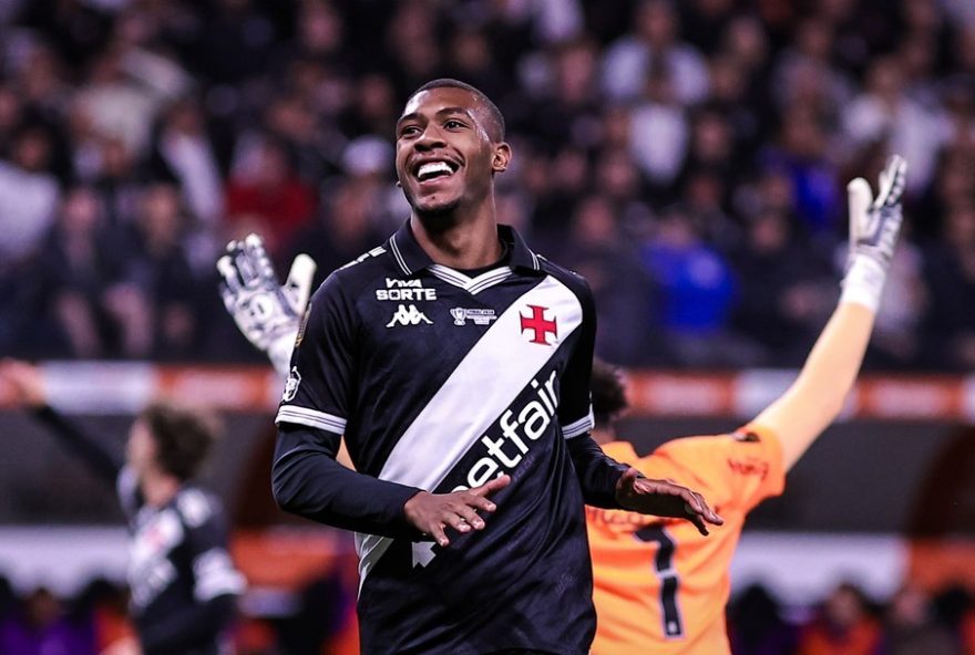 vasco-recusa-proposta-milionaria-do-zenit-por-rayan3A-r24200-milhoes-x-r24327-milhoes.-atacante-desperta-interesse-do-clube-russo