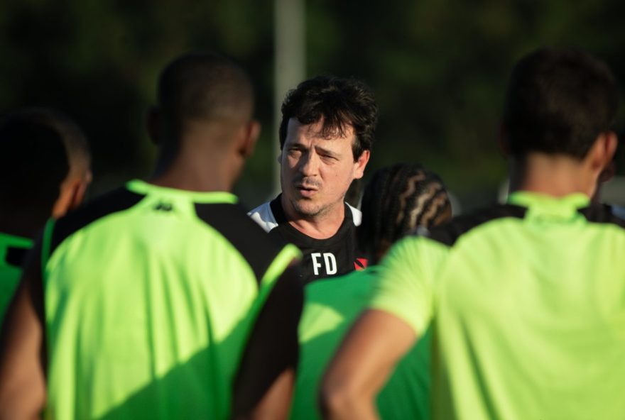 vasco-se-reapresenta-no-ct-moacyr-barbosa-com-foco-nos-campeonatos-e-busca-por-reforcos3A-fernando-diniz-a-frente-da-equipe
