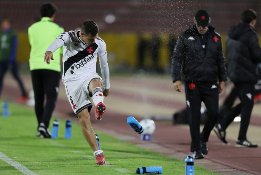 vasco-tem-desempenho-aquem-do-esperado-contra-independiente3A-analise-e-perspectivas-para-o-time-de-diniz