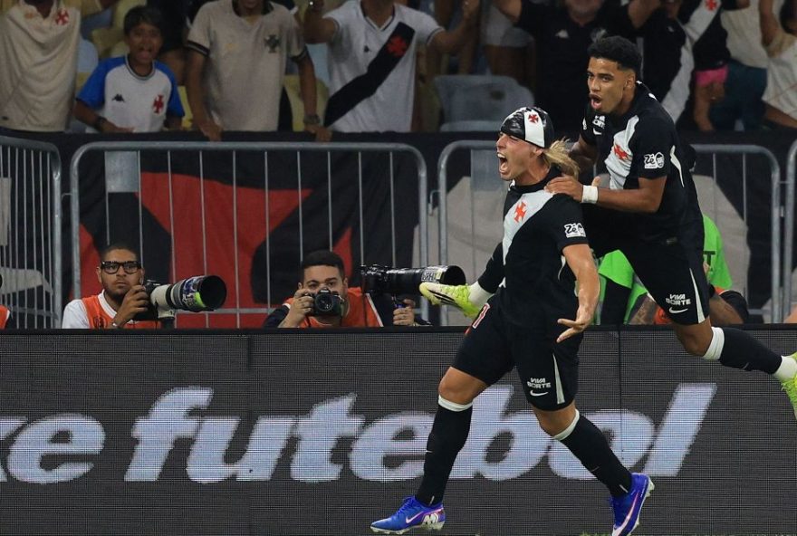 vasco-vence-fluminense-com-virada-incrivel-no-brasileirao vasco-vence-fluminense-com-virada-incrivel-no-brasileirao