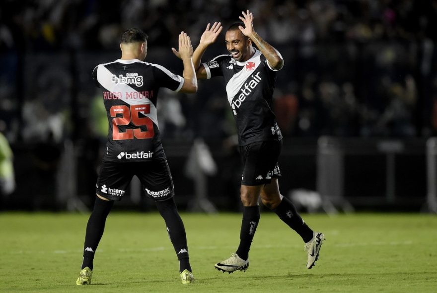 vasco-vence-marica-com-golaco-de-paulo-henrique3A-analise-e-destaques-da-partida