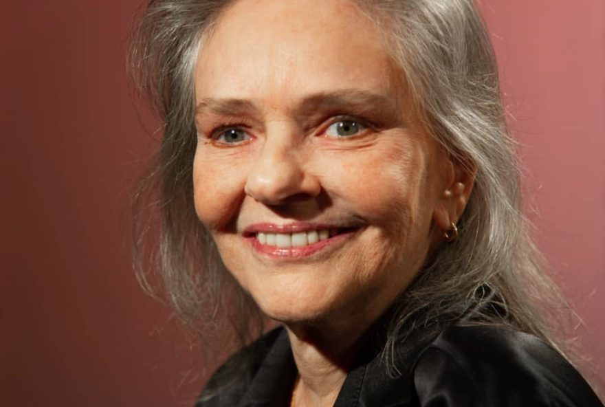 velorio-da-cantora-e-compositora-angela-ro-ro-sera-nesta-terca-icone-da-musica-brasileira-sera-homenageada-em-cerimonia-reservada-no-cemiterio-da-penitencia