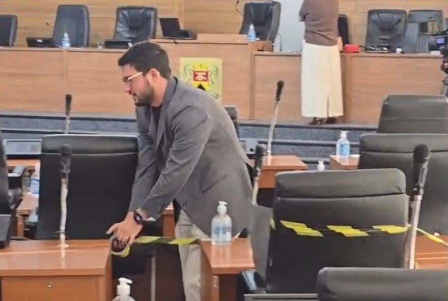 vereadoras-de-sorocaba-impedidas-de-assumir-cadeiras-apos-obstrucao-de-colega vereadoras-de-sorocaba-impedidas-de-assumir-cadeiras-apos-obstrucao-de-colega