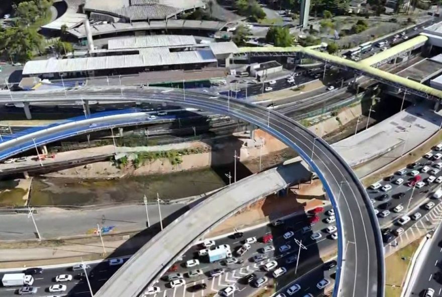 viaduto-jose-linhares-e-inaugurado-na-regiao-do-iguatemi2C-em-salvador3A-investimento-de-r24-63-milhoes-para-melhorar-o-trafego viaduto-jose-linhares-e-inaugurado-na-regiao-do-iguatemi2C-em-salvador3A-investimento-de-r24-63-milhoes-para-melhorar-o-trafego