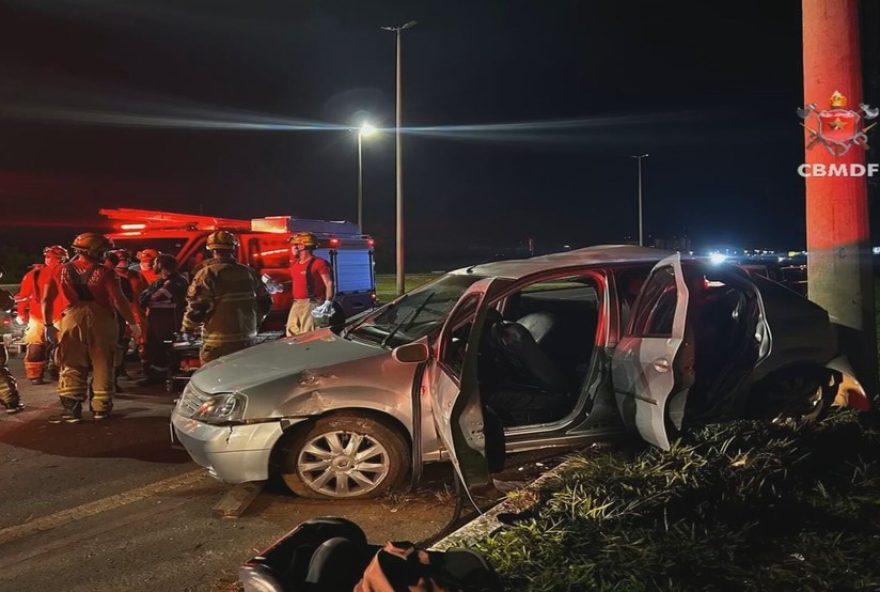 viatura-do-corpo-de-bombeiros-e-furtada-durante-socorro-a-vitimas-em-acidente-grave-em-samambaia2C-df