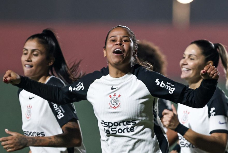 vic-albuquerque-busca-ampliar-marca-em-final-do-brasileirao-feminino0A-escalada-para-a-decisao2C-camisa-17-do-corinthians-tenta-sexto-titulo-do-torneio-em-jogo-contra-o-cruzeiro.-saiba-tudo