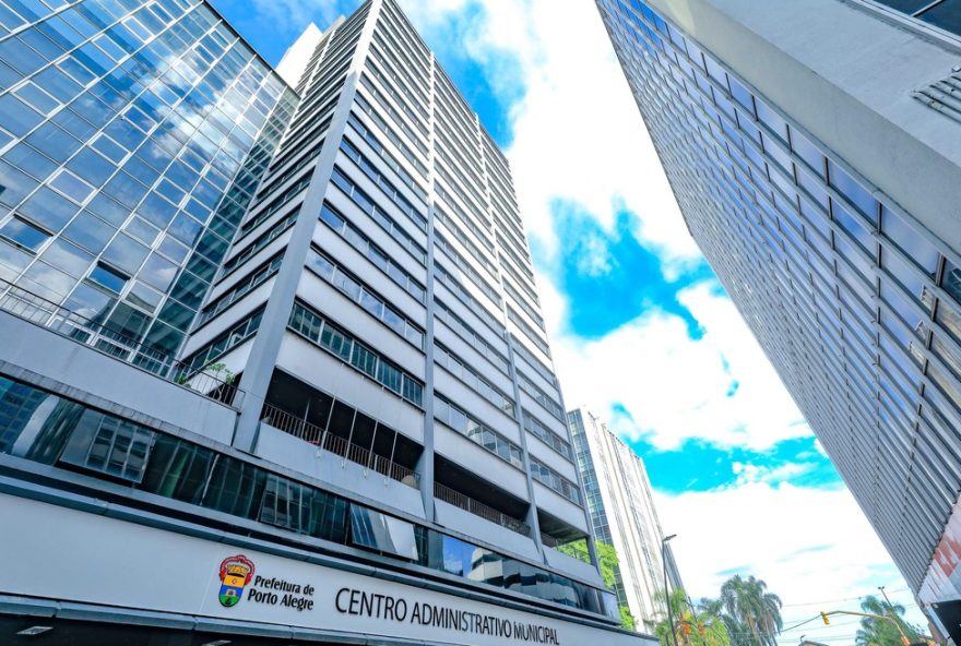 vice-prefeita-de-porto-alegre-revela-motorista-atuando-em-app-durante-afastamento vice-prefeita-de-porto-alegre-revela-motorista-atuando-em-app-durante-afastamento