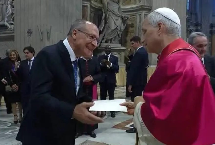vice-presidente-alckmin-convida-papa-leao-xiv-para-cop-30-em-belem-do-para