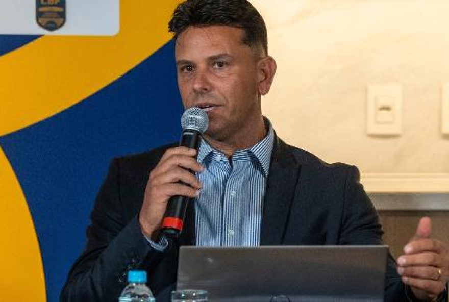 vices-da-cbf-abordam-ex-arbitros-para-arbitragem-sem-aval-da-presidencia