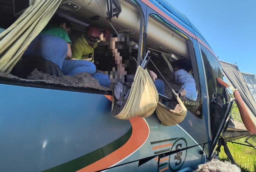 video-de-acidente-fatal-entre-caminhao-e-onibus-na-br-116-em-pelotas2C-rs video-de-acidente-fatal-entre-caminhao-e-onibus-na-br-116-em-pelotas2C-rs