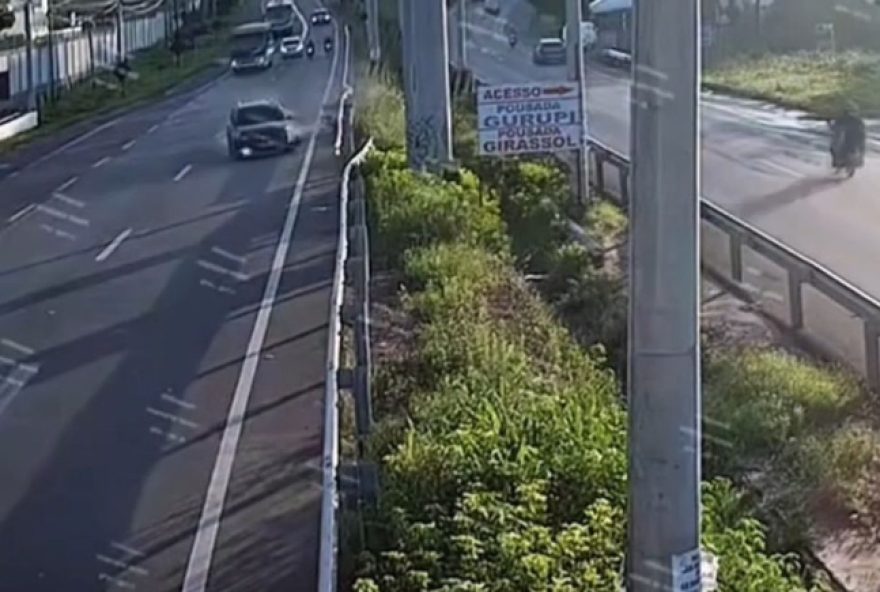video-mostra-momento-de-acidente-fatal-com-motociclista-na-br-343-em-teresina video-mostra-momento-de-acidente-fatal-com-motociclista-na-br-343-em-teresina