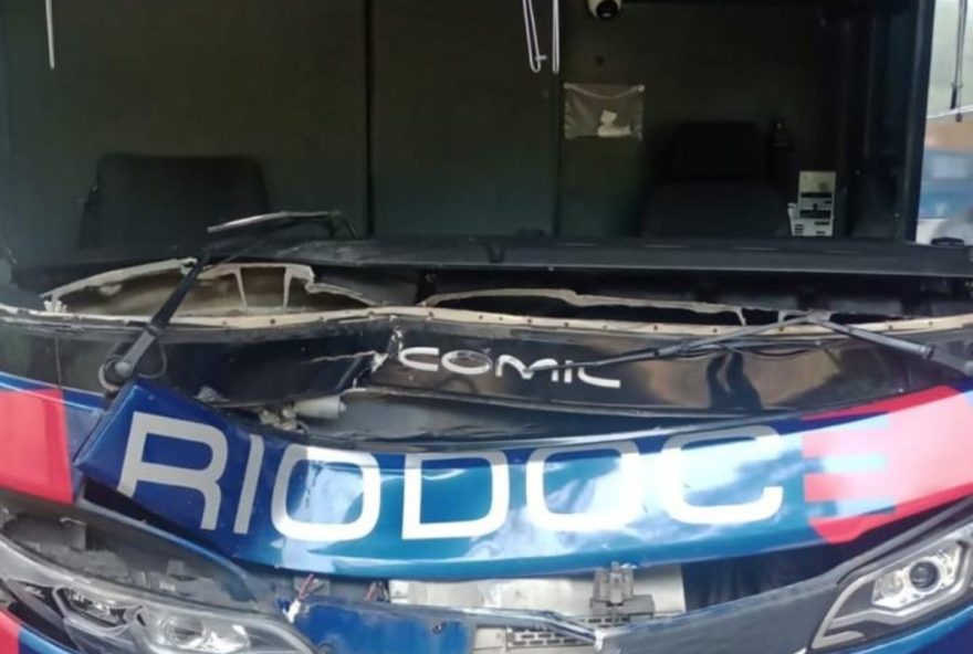 video-mostra-momento-em-que-cavalos-invadem-br-116-e-causam-acidente