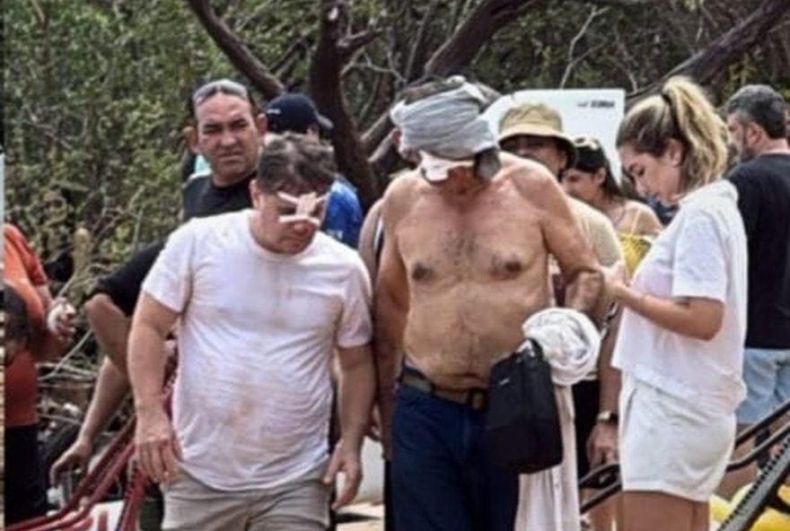 video-mostra-momento-exato-da-queda-de-aviao-no-rio-negro3A-dois-feridos-resgatados video-mostra-momento-exato-da-queda-de-aviao-no-rio-negro3A-dois-feridos-resgatados