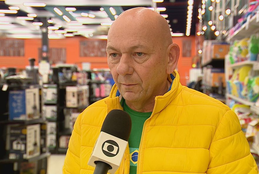 video-nao-mostra-reacao-de-hang-a-candidatura-de-flavio-bolsonaro video-nao-mostra-reacao-de-hang-a-candidatura-de-flavio-bolsonaro