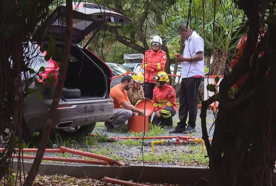 video3A-carro-atinge-estacao-de-gas-no-df-em-acidente-causado-por-motorista-embriagado video3A-carro-atinge-estacao-de-gas-no-df-em-acidente-causado-por-motorista-embriagado