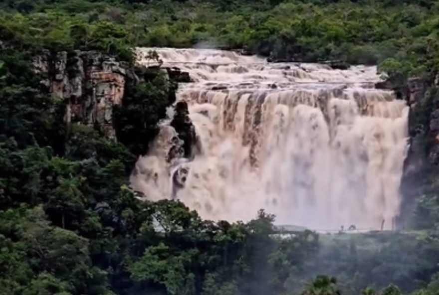 video3A-imagens-da-cachoeira-do-salto-corumba-apos-fortes-chuvas-impressionam-em-goias video3A-imagens-da-cachoeira-do-salto-corumba-apos-fortes-chuvas-impressionam-em-goias