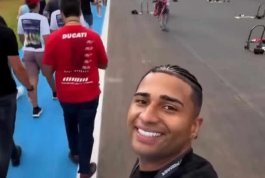 video3A-ingresso-vip-de-r24-20-mil-na-motogp-em-goiania-impressiona-com-exclusividade video3A-ingresso-vip-de-r24-20-mil-na-motogp-em-goiania-impressiona-com-exclusividade