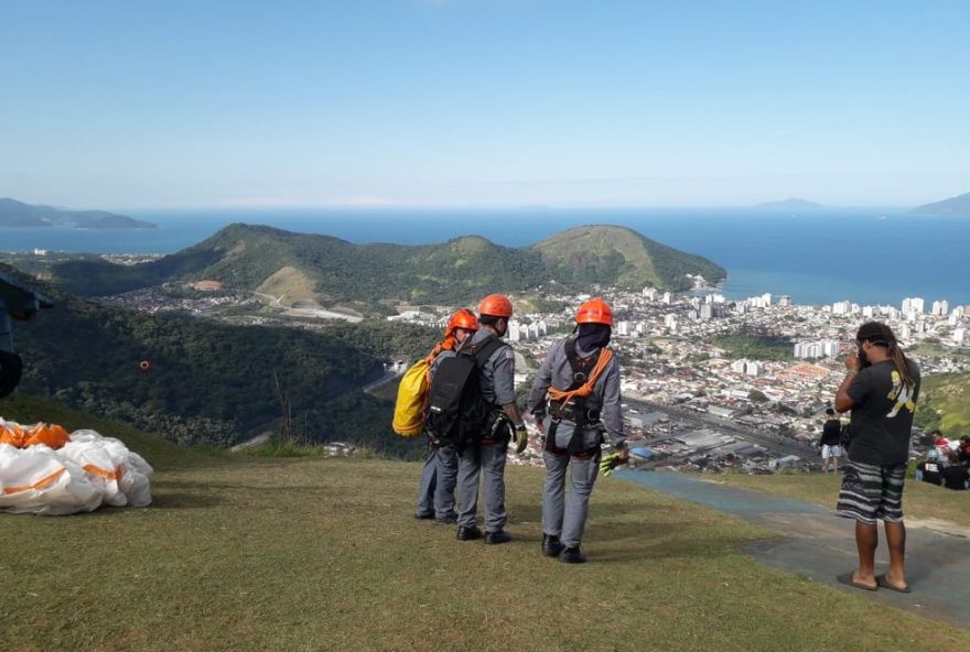 video3A-piloto-de-asa-delta-morre-em-queda-de-40-metros-em-sp