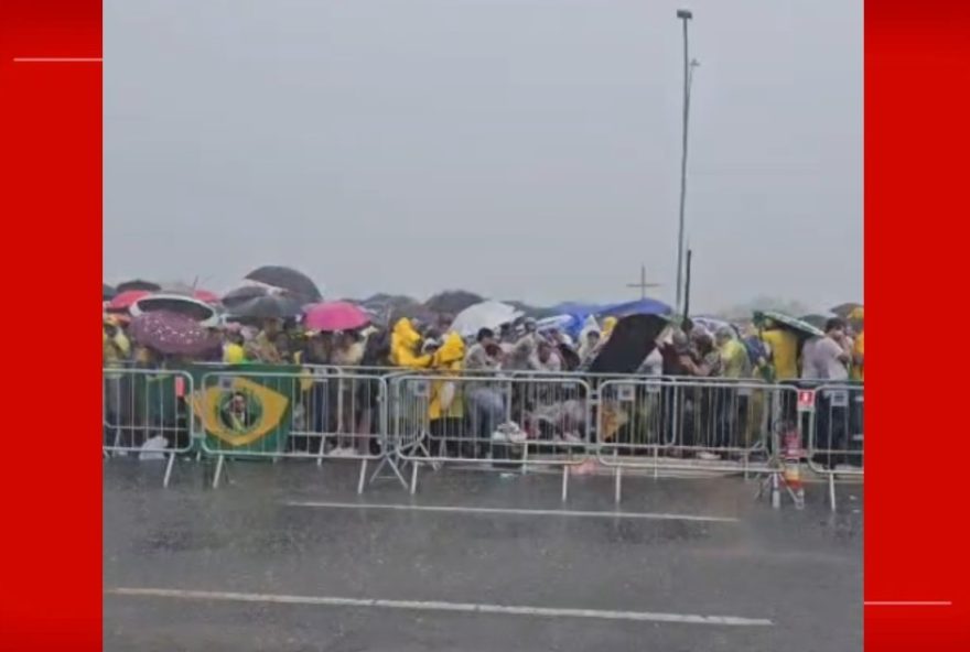 video3A-raio-atinge-manifestacao-pro-bolsonaro-em-brasilia video3A-raio-atinge-manifestacao-pro-bolsonaro-em-brasilia