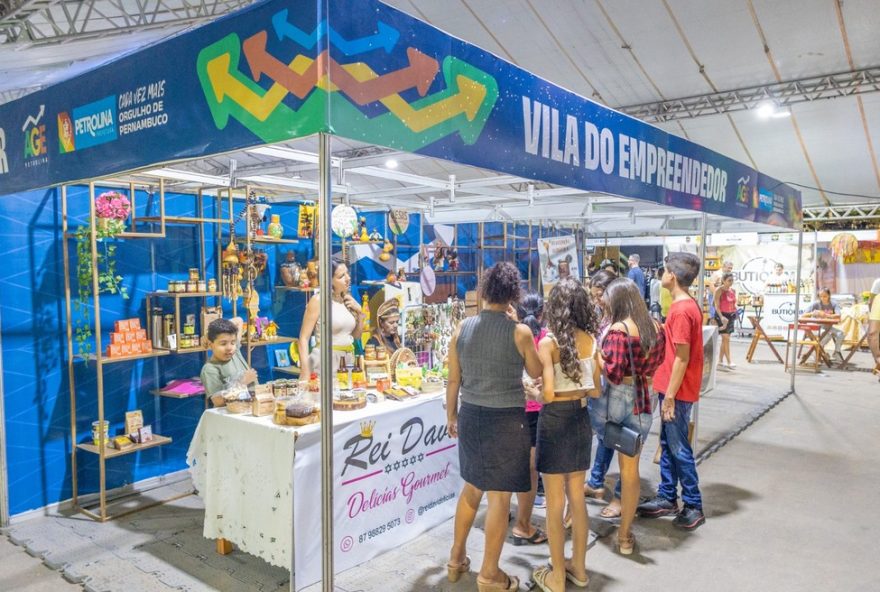 vila-do-empreendedor3A-40-vagas-para-carnaval-de-petrolina3B-inscricoes-ate-272F02