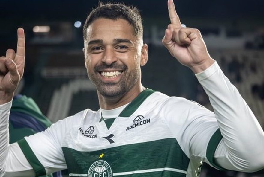 vila-nova-anuncia-oito-reforcos-para-20262C-incluindo-marquinhos-gabriel-e-dellatorre vila-nova-anuncia-oito-reforcos-para-20262C-incluindo-marquinhos-gabriel-e-dellatorre