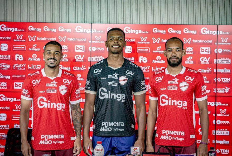 vila-nova-apresenta-dellatorre2C-anderson-jesus-e-gabriel-atila-como-reforcos-para-2026 vila-nova-apresenta-dellatorre2C-anderson-jesus-e-gabriel-atila-como-reforcos-para-2026