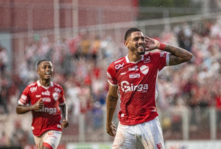 vila-nova-e-abecat-avancam-no-mata-mata-do-goianao-em-rodada-decisiva vila-nova-e-abecat-avancam-no-mata-mata-do-goianao-em-rodada-decisiva